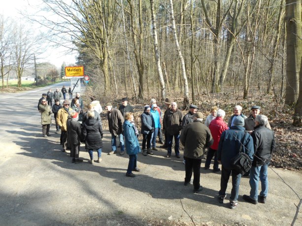 Neos Kuringen gaat wandelen