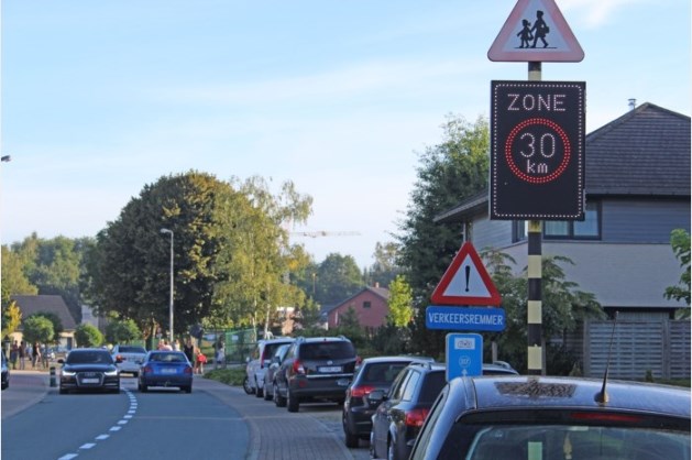 Steeds meer gemeenten willen verkeersvrije straat voor en na school